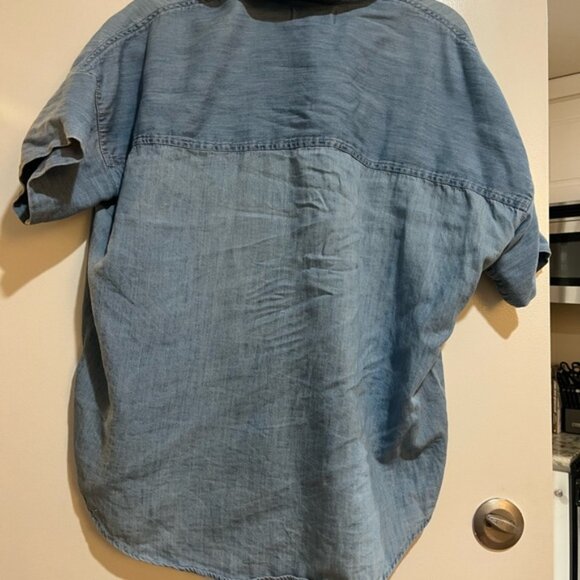 Denim short sleeve Madewell button up, size small - Picture 2 of 3